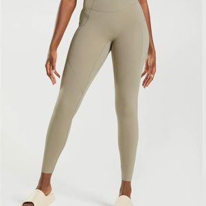 Gymshark x Whitney Simmons Everyday Pocket Leggings Size M, Cement Brown